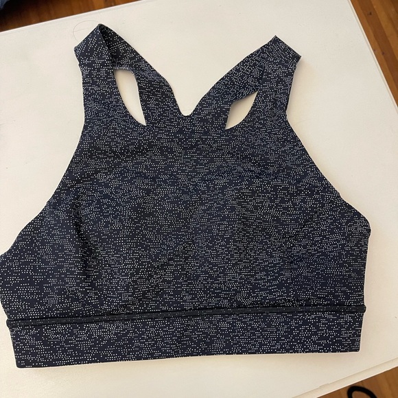 LIKE NEW - Lululemon Black Sports Bra - Picture 1 of 4